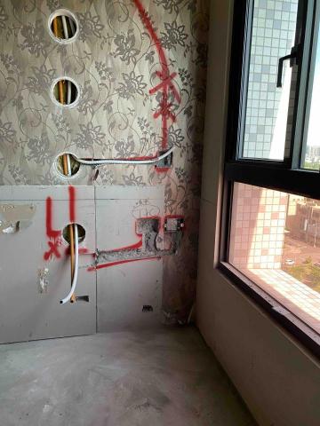 無宇倫比企業社 - 輕隔間水電管溝打除