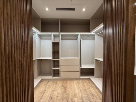 方宅十餘畝/吳小姐 - 完美更衣間