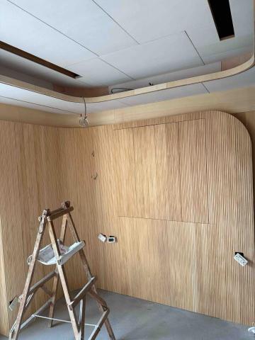 阿易木作 - 弧形格柵牆面