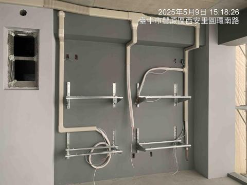 新盛企業社/黃建凱 - 新成屋冷氣設計安裝-室外機飾管及安裝架