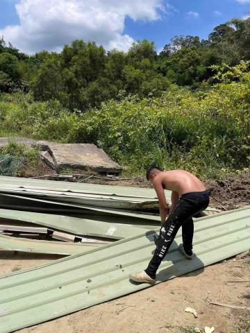 拆除王 - 拆除鐵皮