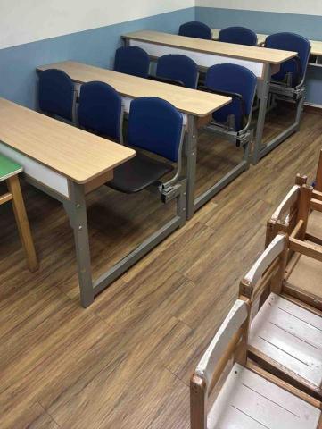 林承鋒 - 於小型補習班擔任老師