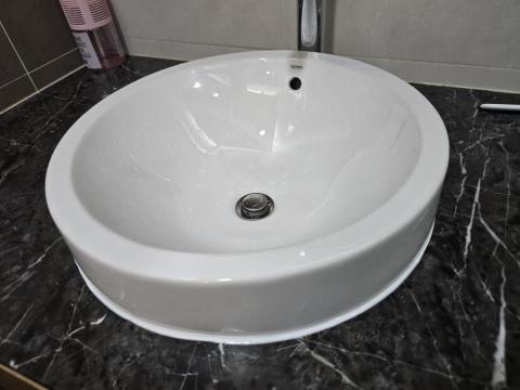 佳銓水電空調工程行 - TOTO臉盆安裝