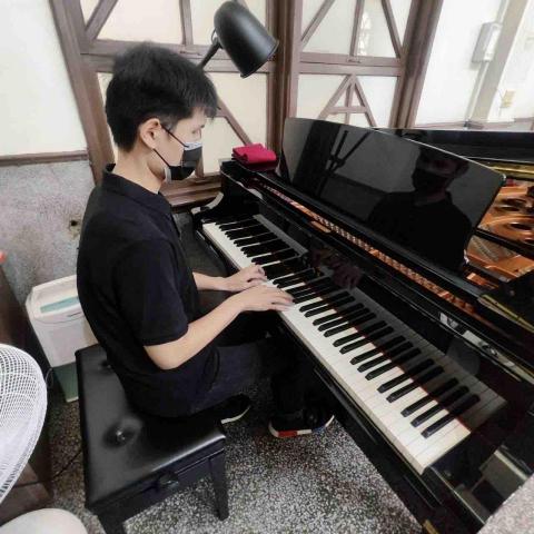 楊樂樂個人音樂教學 - 