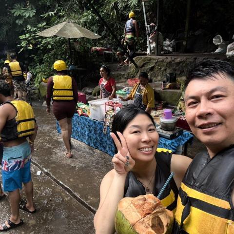 提供板金烤漆服務的專家志明陳