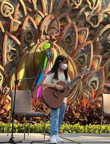 陳玟臻 - 吉他表演