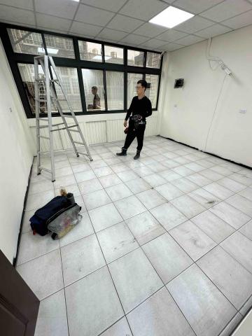 燈具王 - 安裝開關