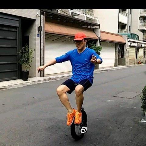 提供飛輪車服務的專家小龜一輪車