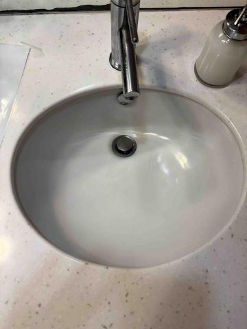 時尚機電修繕行 - 洗臉盆破損更新