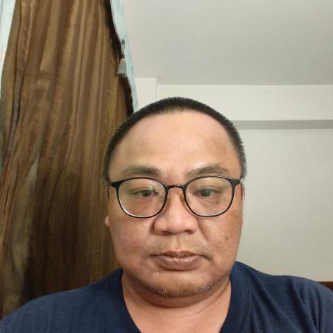 提供高雄大樓清潔員服務的專家黃家瑩