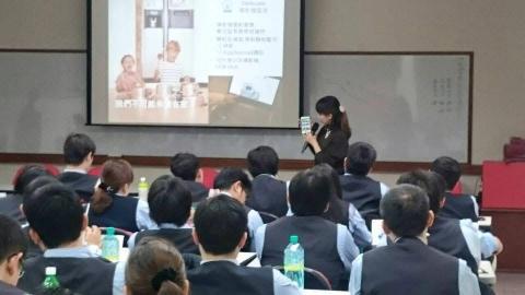 愛麗絲(◍&bull;ᴗ&bull;◍)坐不住辦公室＿活動主持 - 產品知識教學分享