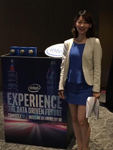 愛麗絲(◍&bull;ᴗ&bull;◍)坐不住辦公室＿活動主持 - 科技媒體聚會主持