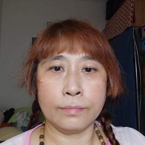 提供低溫宅配服務的專家洪素慧