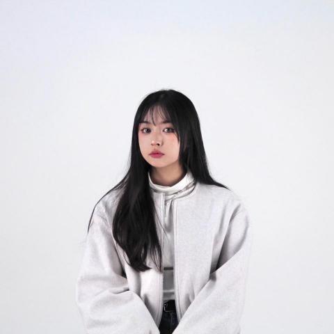 提供雕刻印章服務的專家黃思羽