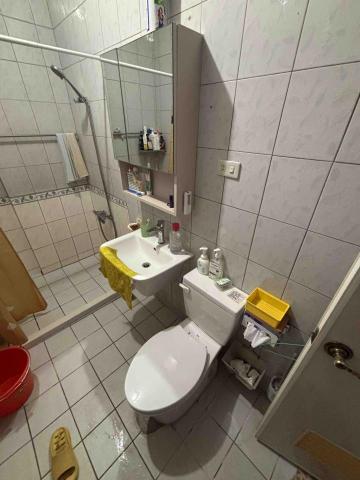 許元向 - HCG乾式馬桶施工，京典鏡櫃與洗手台安裝