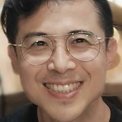 提供烏克麗麗服務的專家黃詔熙