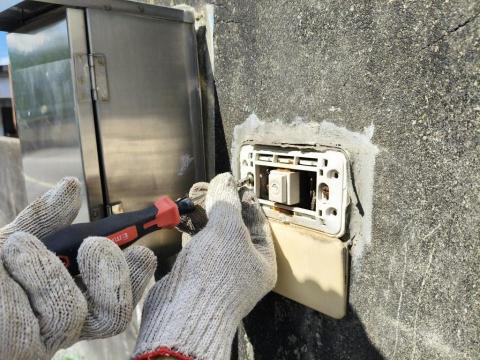 瑋成水電裝修工作室 - 施工前：電鈴漏電
