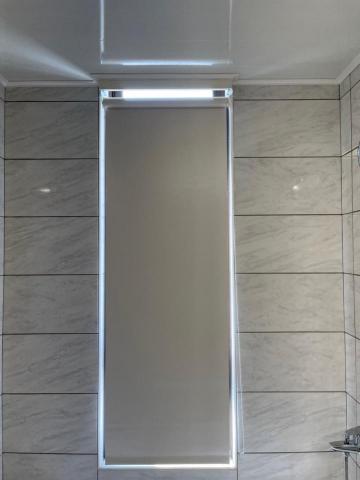 柏升工程行 - 廁所好清潔防水又遮光
產品:防水捲簾