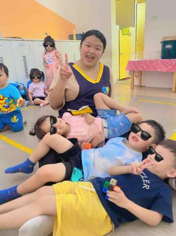 鐘桂柔/陪玩/陪讀/才藝老師 - 幼兒園❤️