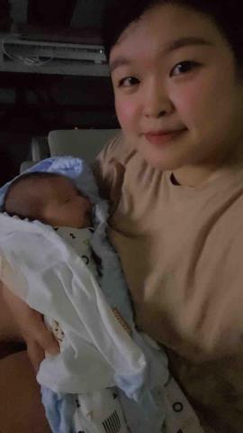 鐘桂柔/陪玩/陪讀/才藝老師 - 2個月大男寶