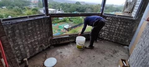 翻轉室內裝修整合有限公司 - 拆除、防水、窗框工程