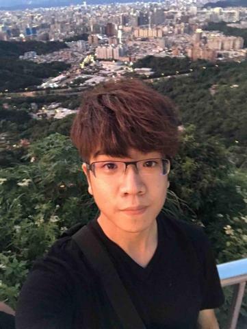 提供游泳教學服務的專家晉瑋