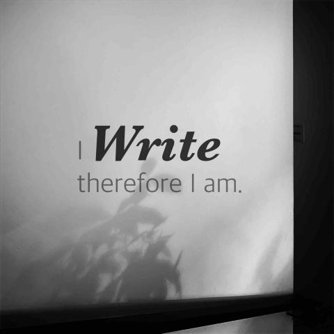 提供廣告文案撰寫服務的專家文案小徐