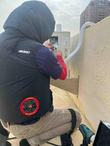 提供移機服務的專家王暉明