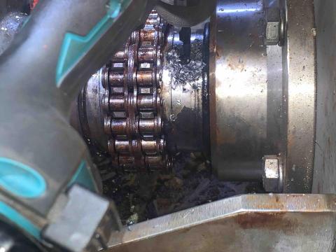 緁益工程行 - 鏈條式聯軸器維修