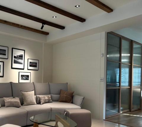 富果設計有限公司 - 【透天老屋重建】
圖內右邊拉門裡面設計為室內隱藏式樓梯