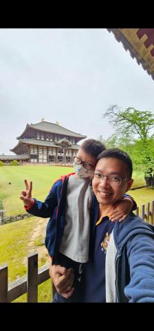 提供包車台南服務的專家蔣漢堡接送服務