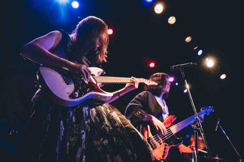 提供吉他店高雄服務的專家鍾智瑋