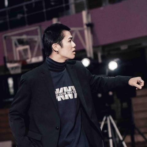 提供國標舞初學服務的專家張祚瑜