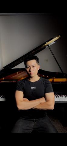 陳奕勳 （琴寶樂器） - 國家證照通過 純耳調音