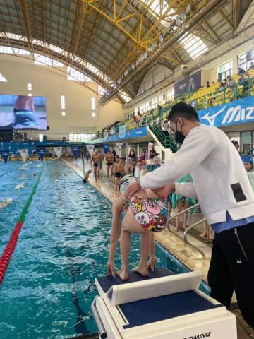 小牛教練/海神游泳學苑/兒童/三鐵/成人課程 - 