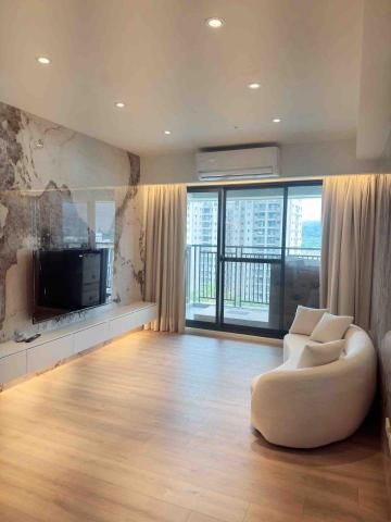 登揚國際室內裝修設計工程有限公司 - 大板薄磚 進口羊毛絨傢俱 摩卡SPC地板