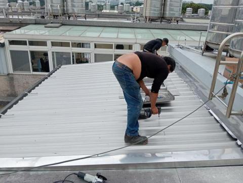 楊先生 - 不鏽鋼雙層浪板