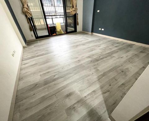 丙寅實業社 - 塑膠地板。spc 卡扣等等