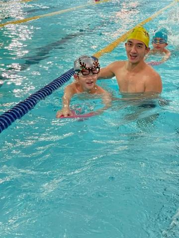 小牛教練/海神游泳學苑/兒童/三鐵/成人課程 - 