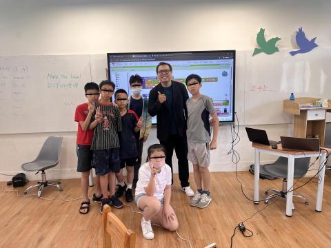 黃文怡 - 程式教育課堂講師