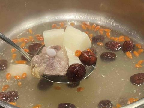 Tiger Chou - 藥膳小排湯