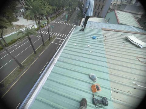 興瓦金屬工程 - 