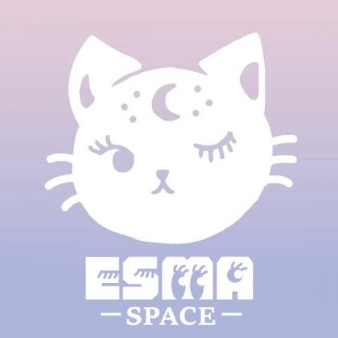 提供睫毛夾翹服務的專家ESMA伊絲瑪美學