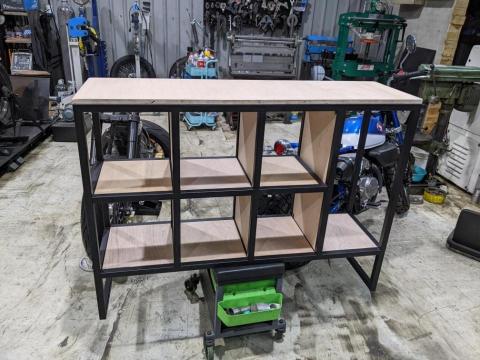 方靖 - 客製鐵架家具