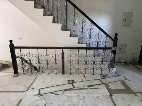 九九櫸木扶手 - 櫸木加鍛鐵