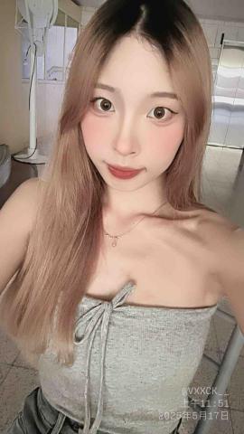 提供高爾夫陪打服務的專家蘇臆蓁