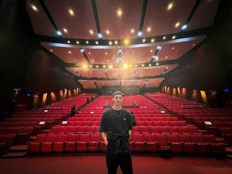 葉峻廷（小葉） - 《苦魯人生》音樂劇演出