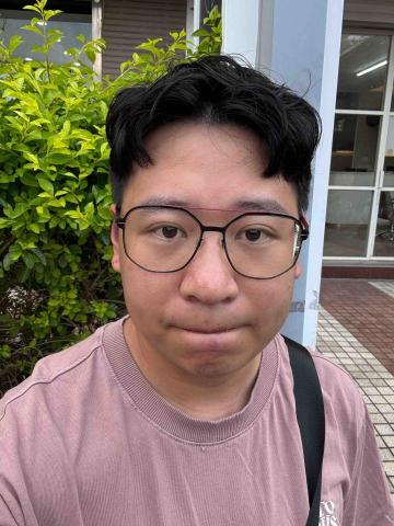 提供兼差服務的專家連宗嶔