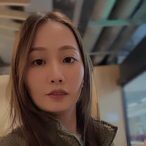 提供吉祥服務的專家唐偲育 Lyra