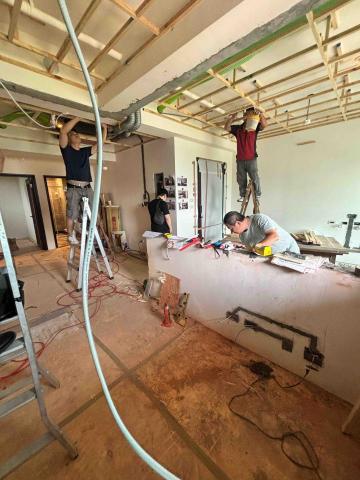 育文科技有限公司 - 水電,木作,燈具工程 育文科技有限公司 - 水電,木作,燈具工程